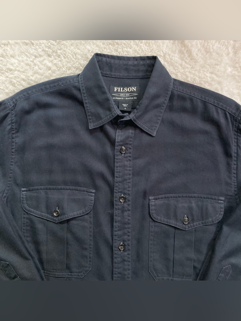 CC Filson Long Sleeve Button Up Shirt Men’s Small Black Outdoors Casual